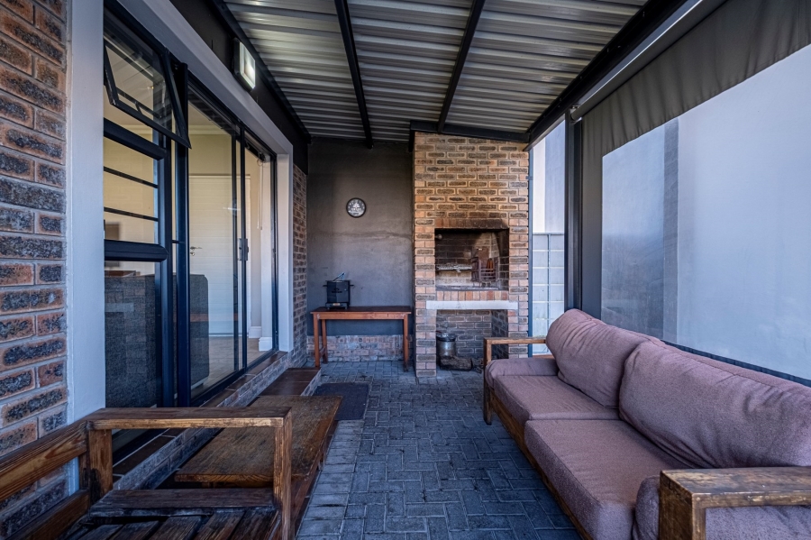 4 Bedroom Property for Sale in Westbrook Eastern Cape